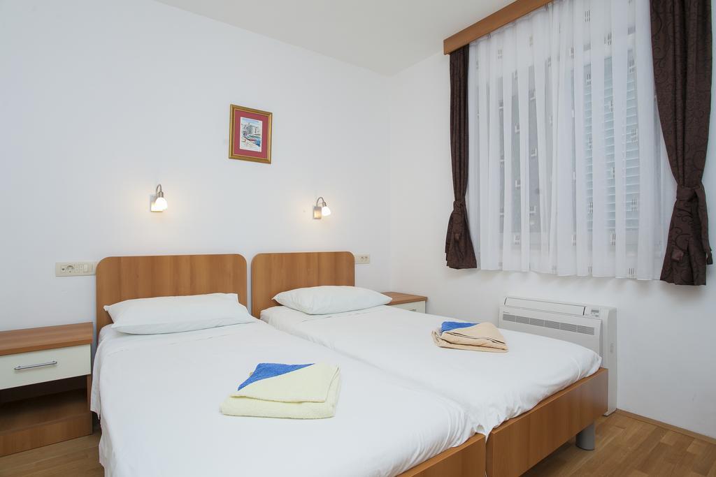 לומבארדה Apartments Villa Maris חדר תמונה