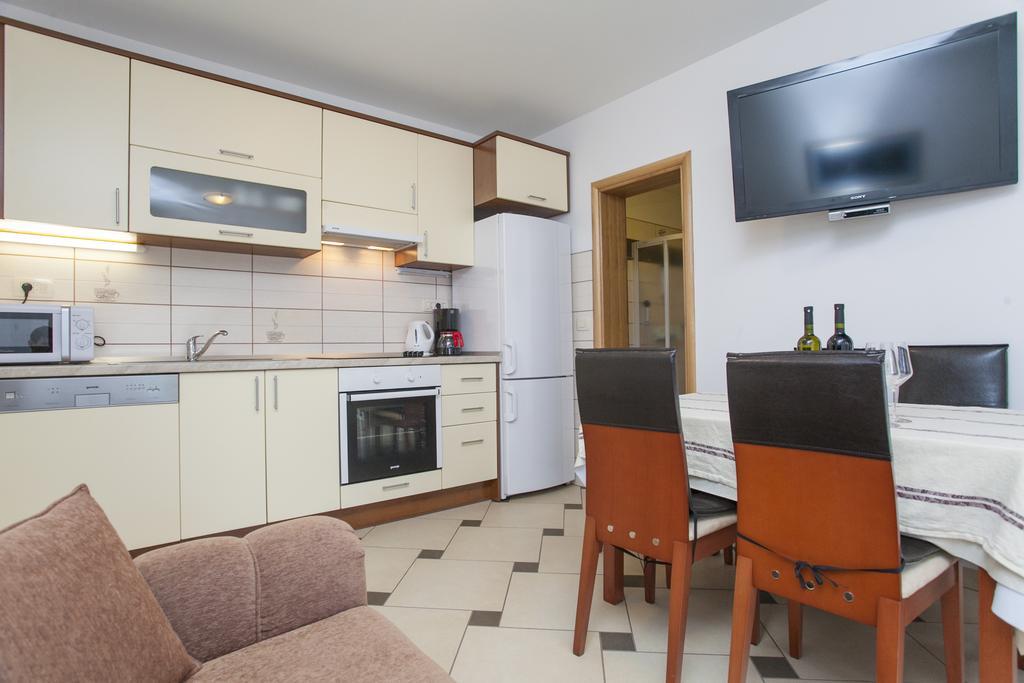 לומבארדה Apartments Villa Maris חדר תמונה