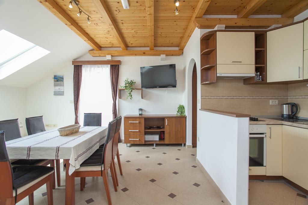 לומבארדה Apartments Villa Maris חדר תמונה