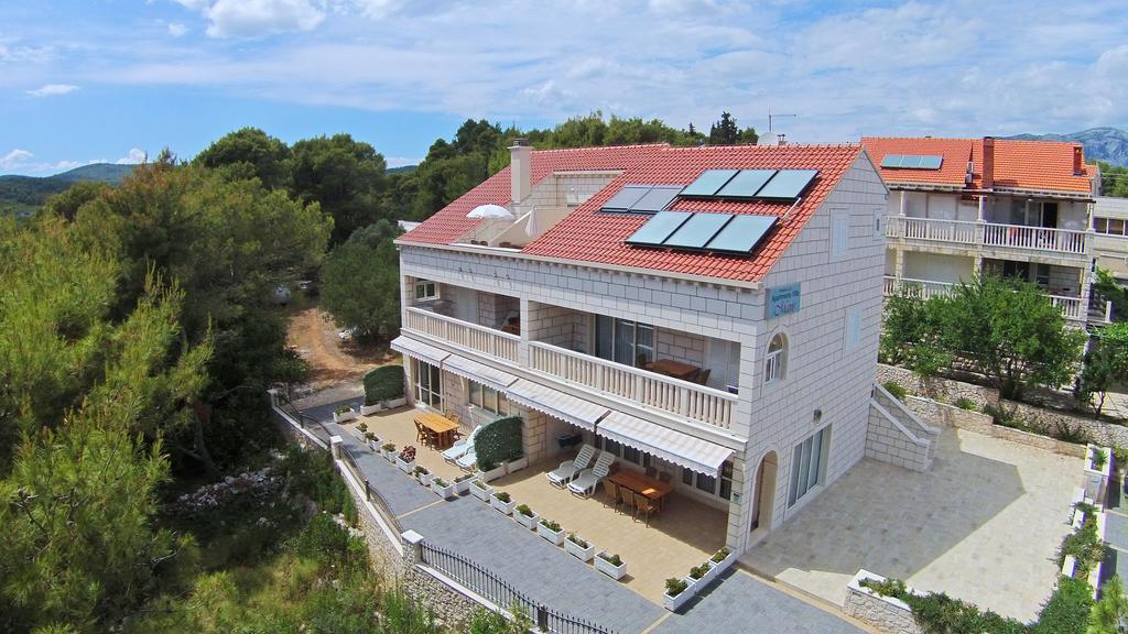 לומבארדה Apartments Villa Maris מראה חיצוני תמונה
