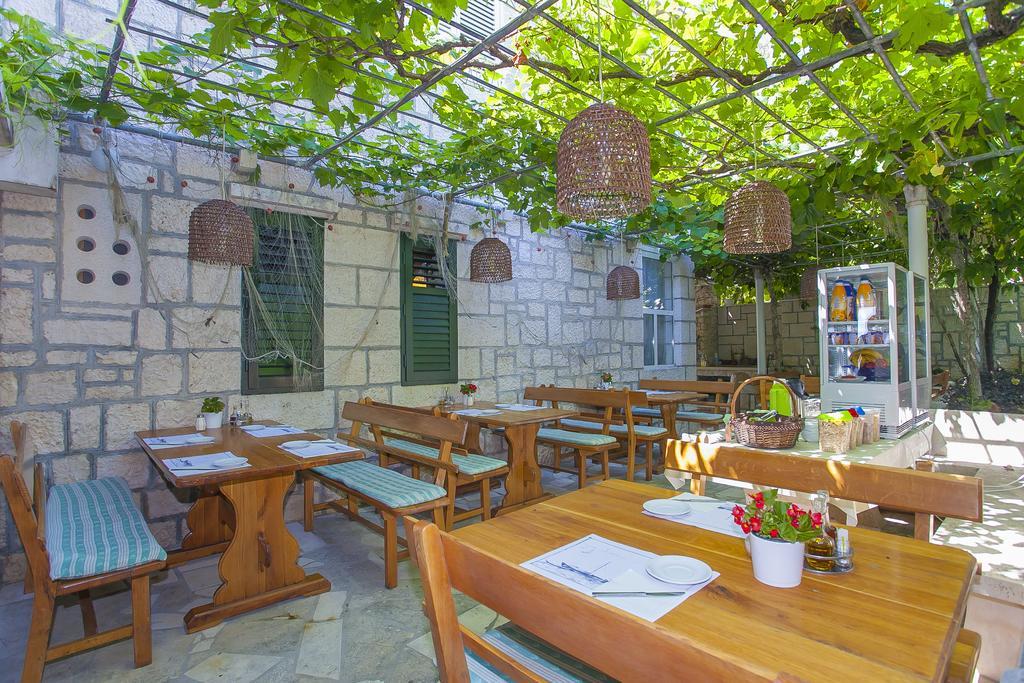 לומבארדה Apartments Villa Maris מראה חיצוני תמונה